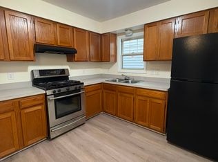174 Dwight St, Jersey City, NJ 07305
