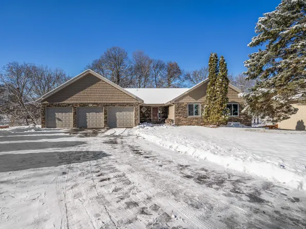 4585 Oakview Ln N, Plymouth, MN 55442