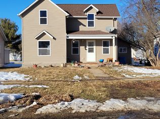 414 4th Ave W, Cresco, IA 52136