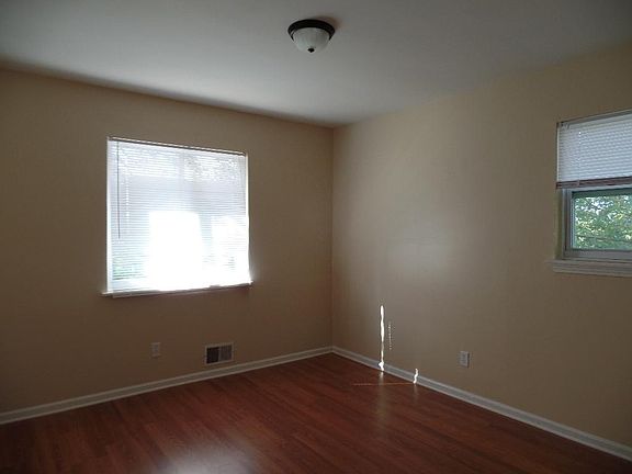 Bedroom #1