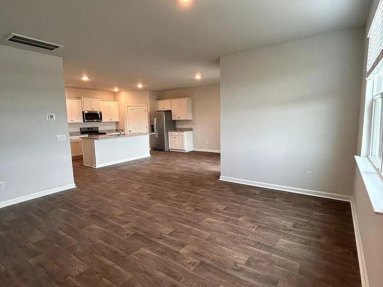 477 Lake Ridge Blvd — Photo 14