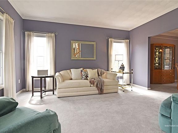 3rd image of 179 Orchard Woods Dr