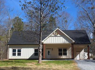 60 Riverside Ct, Carrollton, GA 30117