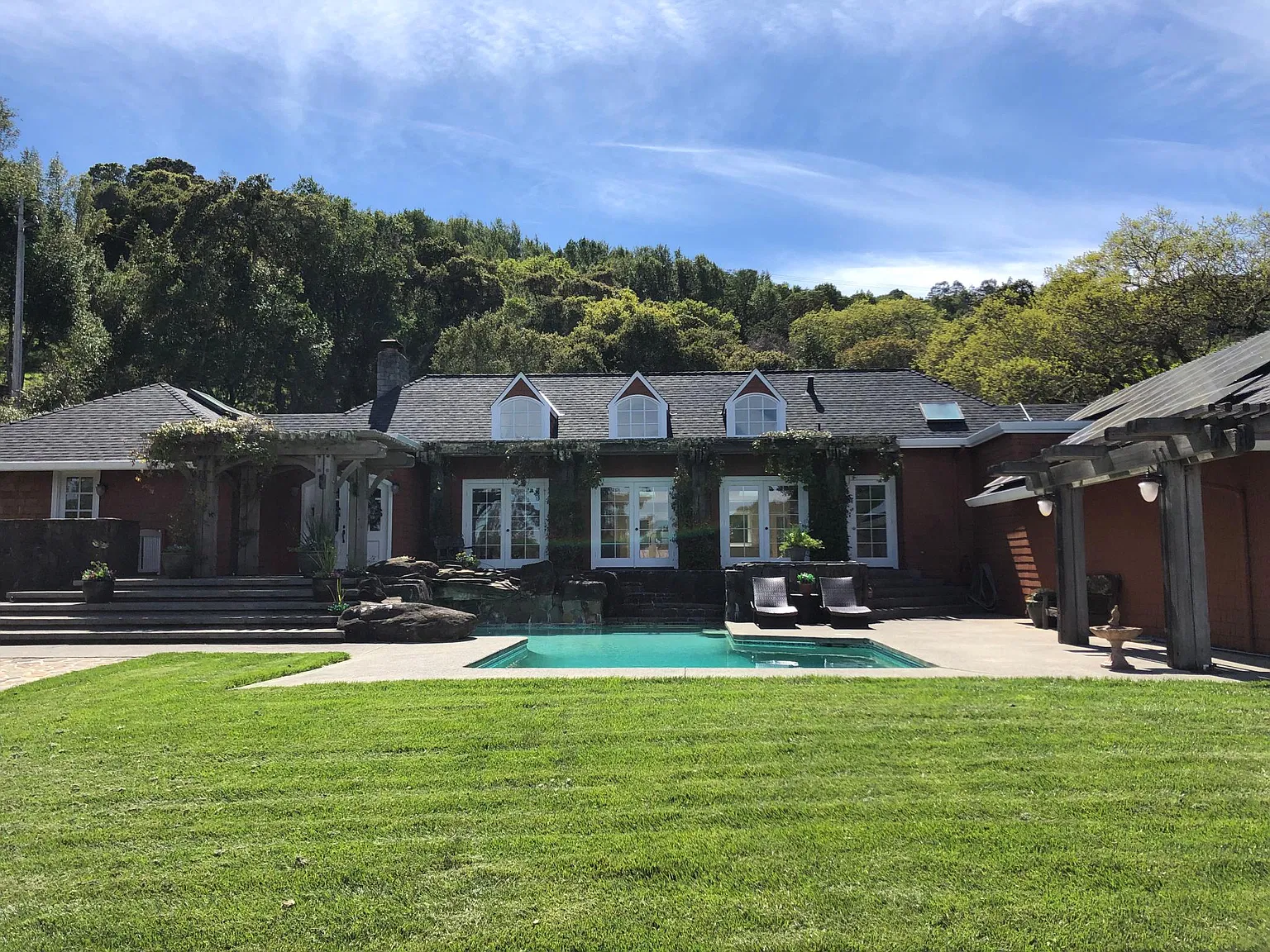 4 bed, 3.5 bath, 4359 sqft, $12,000 — Photo 1