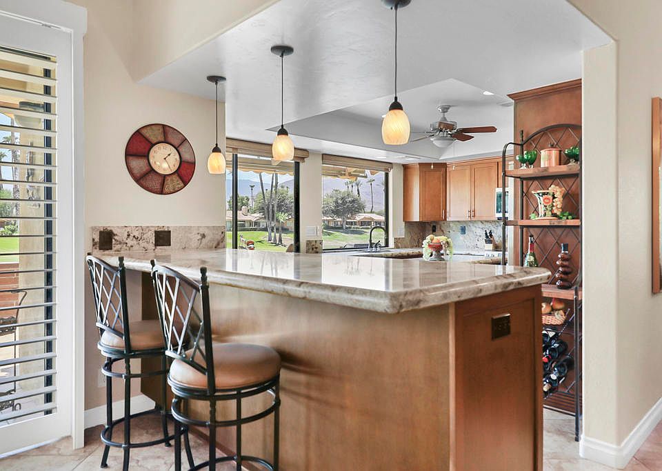 1st image of 175 Las Lomas