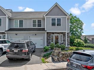 138 Highwood Dr, New Windsor, NY 12553