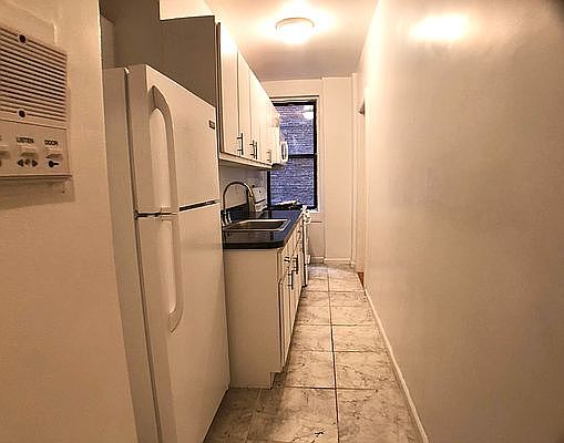 1st image of 822 Ocean Ave #1