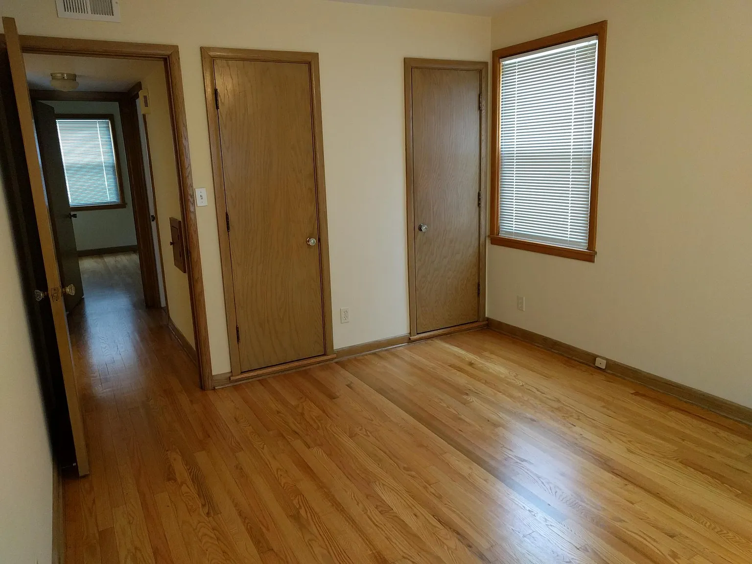 731 Glenview Ave — Photo 4