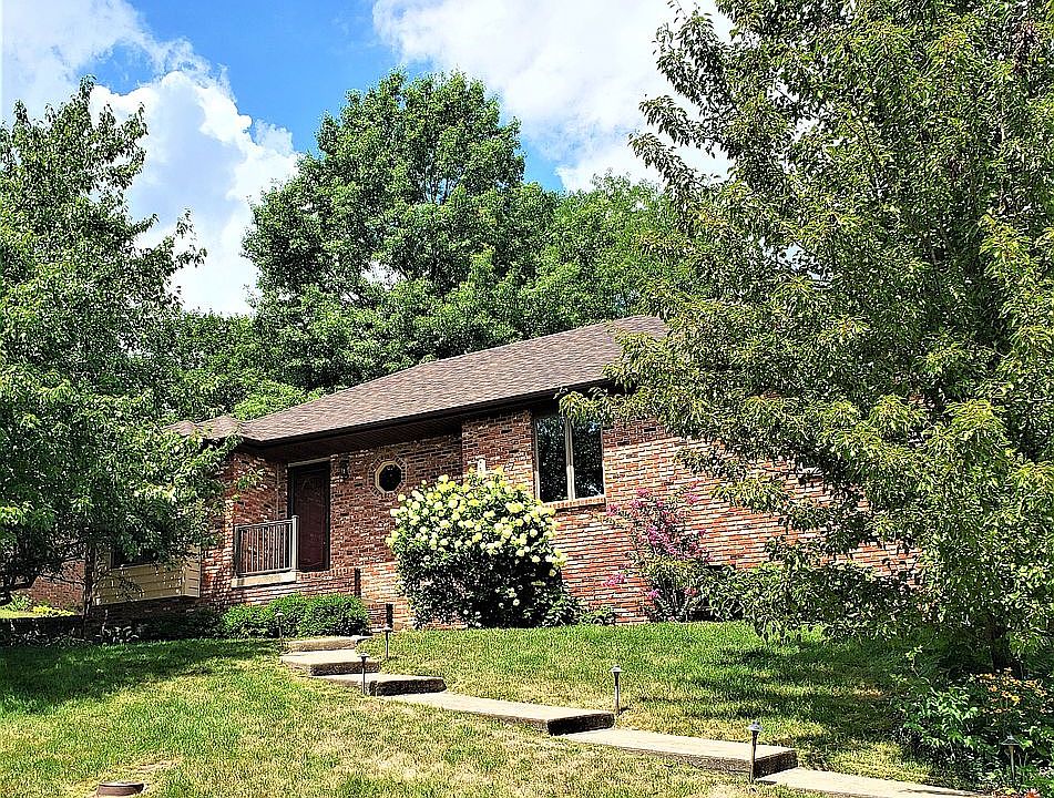 1st image of 717 Shawn Dr