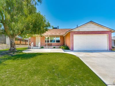 2205 Corrientes St, Bakersfield, CA, 93306