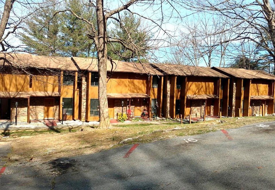 1st image of 1419 Colony Park Dr APT 12
