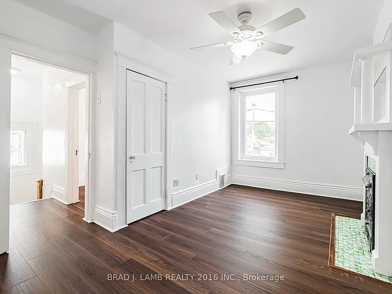 12 Sibley Ave #MAIN AND UPPER — Photo 32