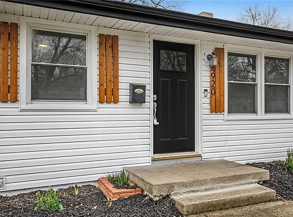 2nd image of 4920 Hedges Ave