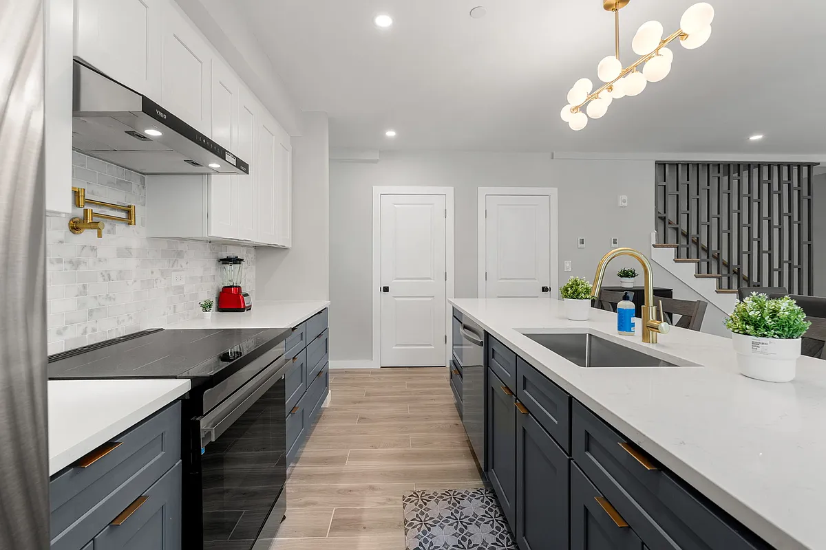 Building Photo - 59 Perrin St #1