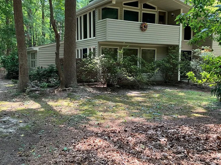 4852 Rosewell Dr — Photo 3