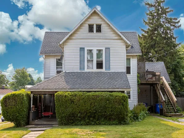 133 N Walnut St, Mount Gilead, OH 43338