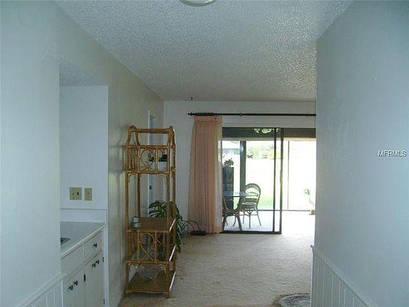 4th image of 385 Troon Ct