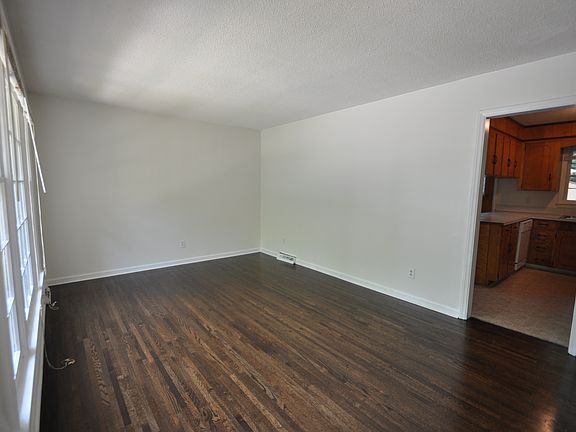 5th image of 6828 Elm Forest Dr
