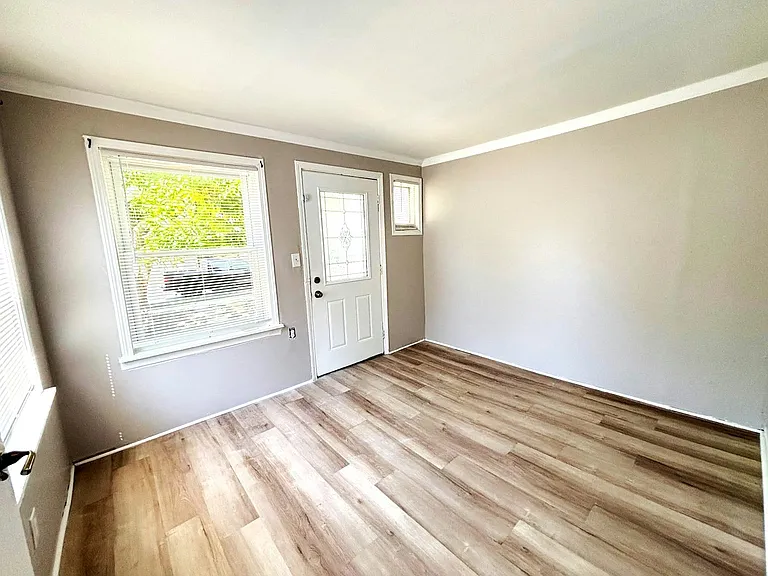 7006 Toepfer Rd — Photo 2