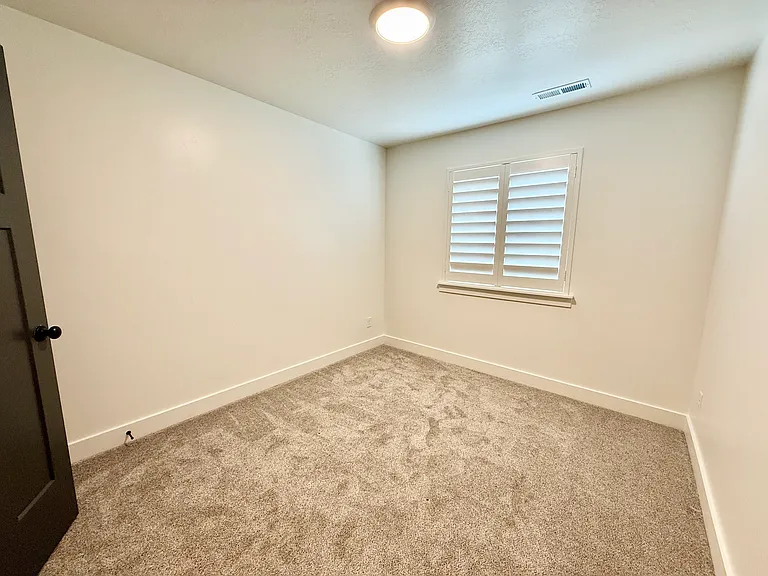 1348 E 900 S — Photo 19