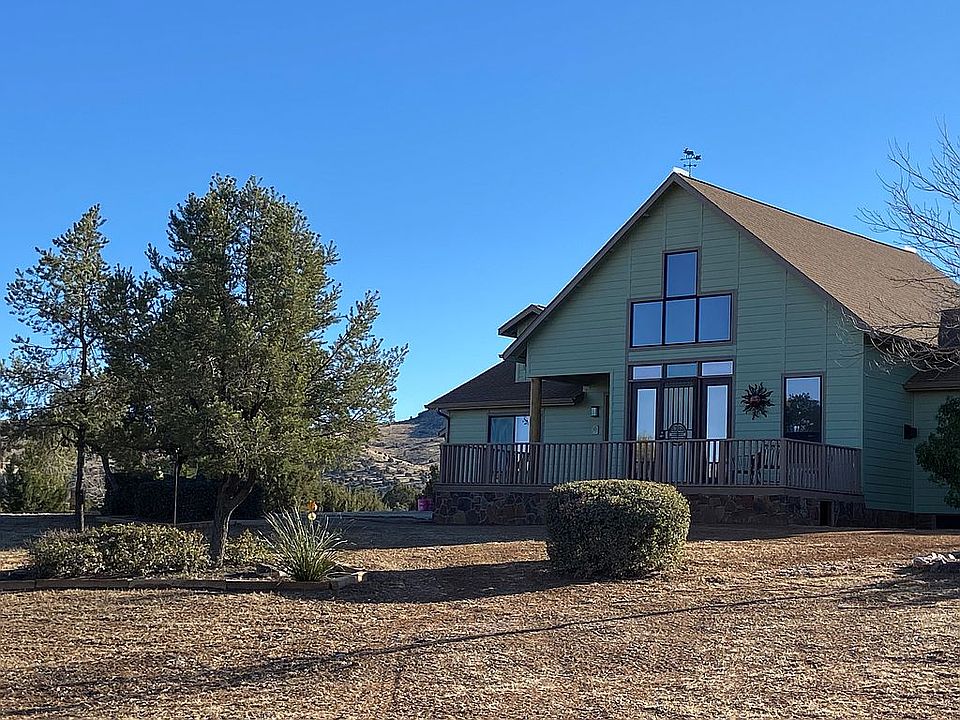 2nd image of 800 S Cowboy Springs Trl
