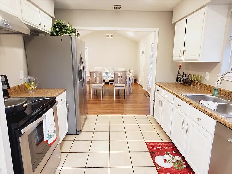 8815 Bellaire Blvd — Photo 10