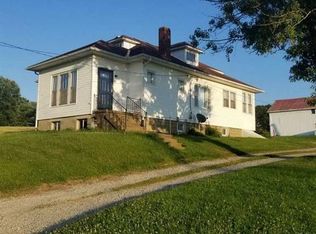 2130 Greenhouse Rd, Zanesville, OH 43701