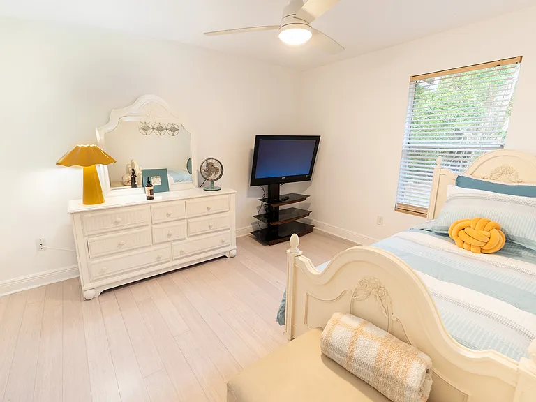4285 Litteral Ln — Photo 21
