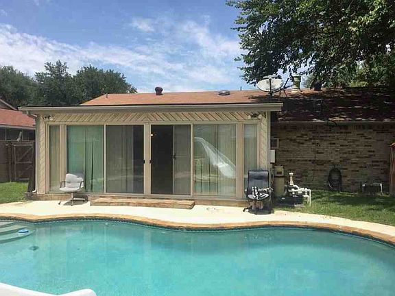 2nd image of 453 Lake Park Dr