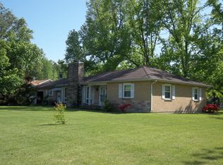 101 W Linden St, Zeigler, IL 62999
