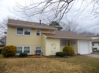 98 Estates Rd, Pine Hill, NJ 08021