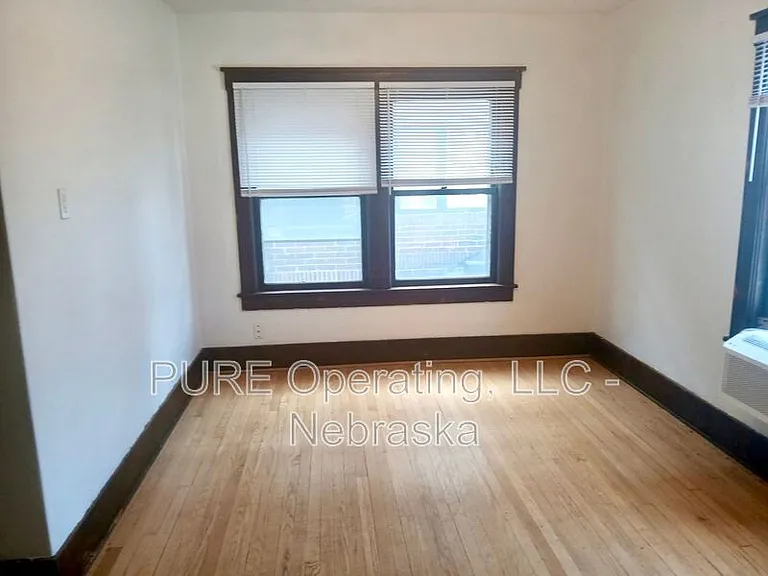 120 N 6th St — Photo 32