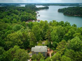 9415 Lisa Cir, Gainesville, GA 30506