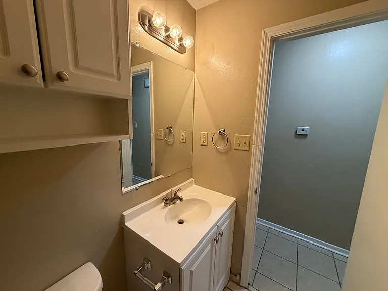 8401 Old Forge Rd — Photo 17