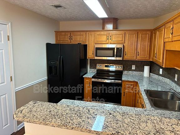 5th image of 616 Sonoma Ct