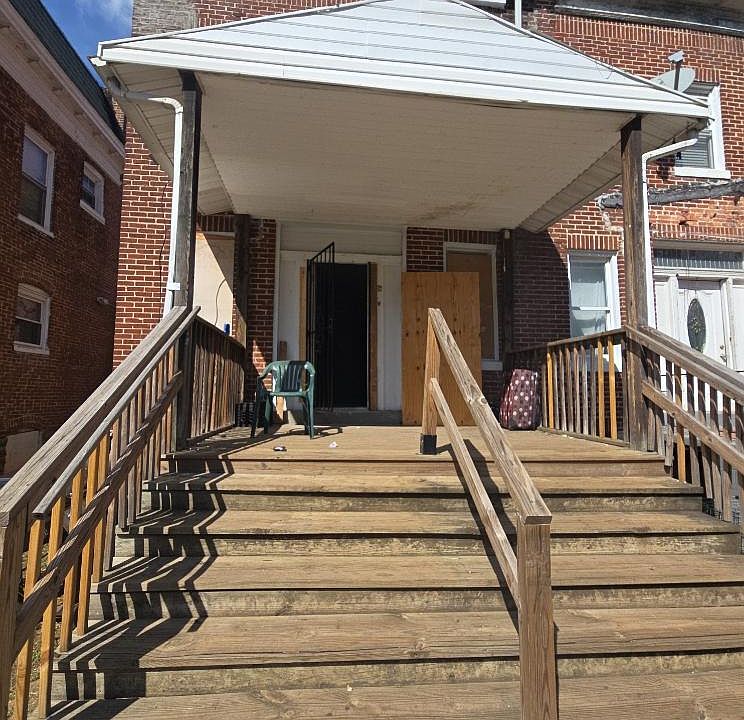 1st image of 3916 Ridgewood 1/2 Ave