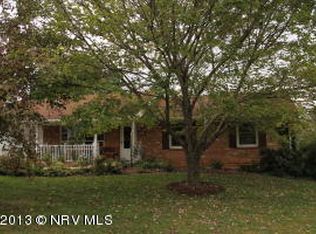 25 S Central Dr, Christiansburg, VA 24073