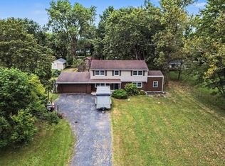 103 W Division Rd, Valparaiso, IN 46385