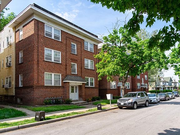2nd image of 1115-1121 W 40th St #3W