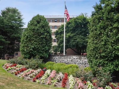 200 Diplomat Drive #5G, Mount Kisco, NY, 10549