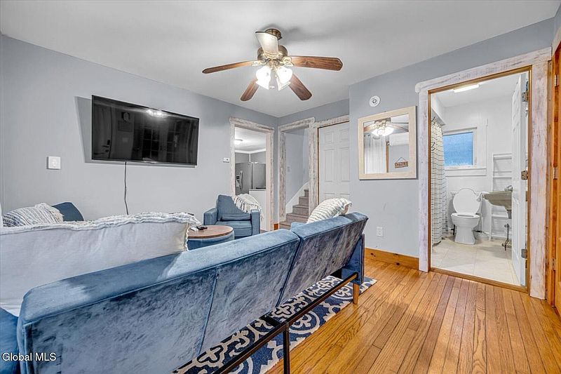5th image of 19 Traver Street