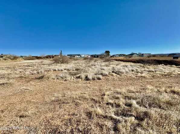 20085 E Prickly Pear Dr, Mayer, AZ 86333