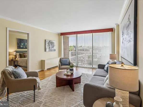 3001 Veazey Ter NW APT 1307, Washington, DC 20008