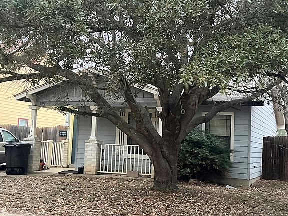 2nd image of 8914 Sungate Bay