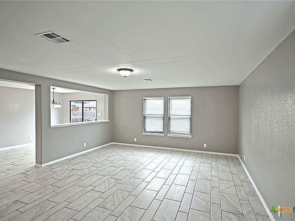 5th image of 264 Cordero Dr
