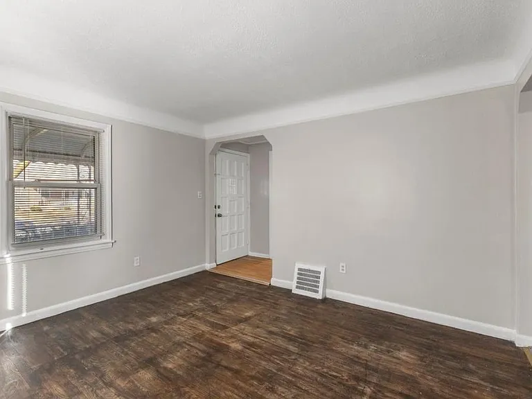 3511 Monroe St — Photo 23