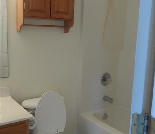 3rd image of 187 Bridlewood Dr