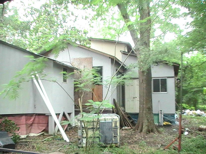 2nd image of 15909 McKay Rd