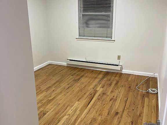 5th image of 12-22 118th St Floor 1