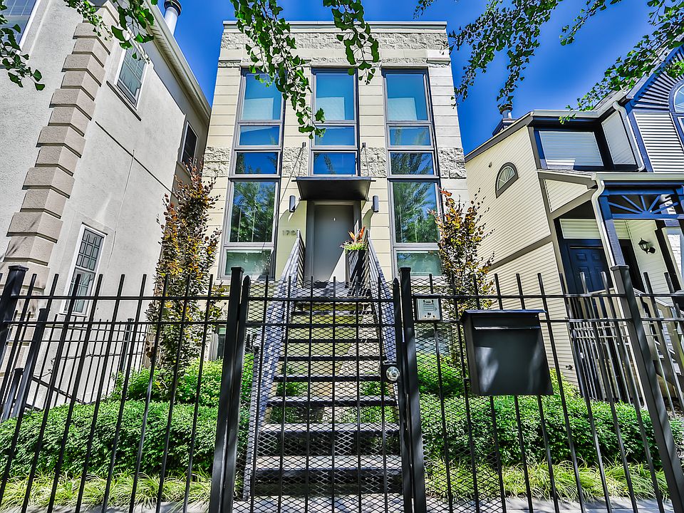 1st image of 1706 W Wabansia Ave